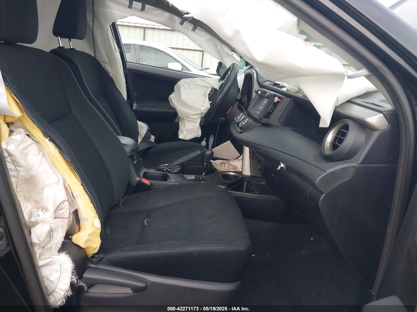 2017 TOYOTA RAV4 VIN: 2T3BFREV5HW635674