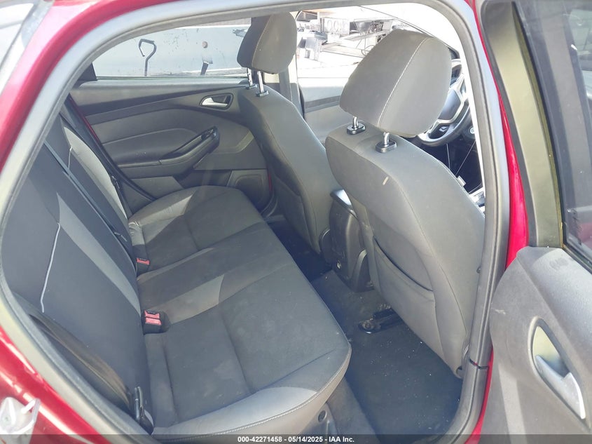2014 FORD FOCUS VIN: 1FADP3F24EL162622
