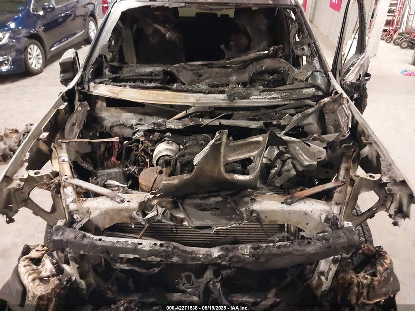 2023 CHEVROLET SILVERADO 1500 4WD  STANDARD BED LT - 1GCUDDE89PZ199759