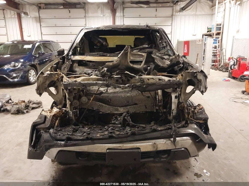 2023 CHEVROLET SILVERADO 1500 4WD  STANDARD BED LT - 1GCUDDE89PZ199759