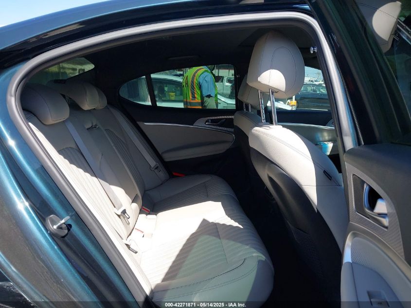 2022 Genesis G70 3.3T Rwd VIN: KMTG54TE2NU082023 Lot: 42271871