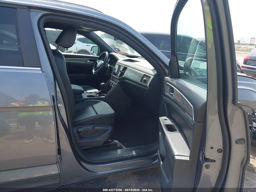 2020 VOLKSWAGEN ATLAS CROSS SPORT 2.0T SE W/TECHNOLOGY/2.0T SE W/TECHNOLOGY R-LINE - 1V2YC2CA6LC205401