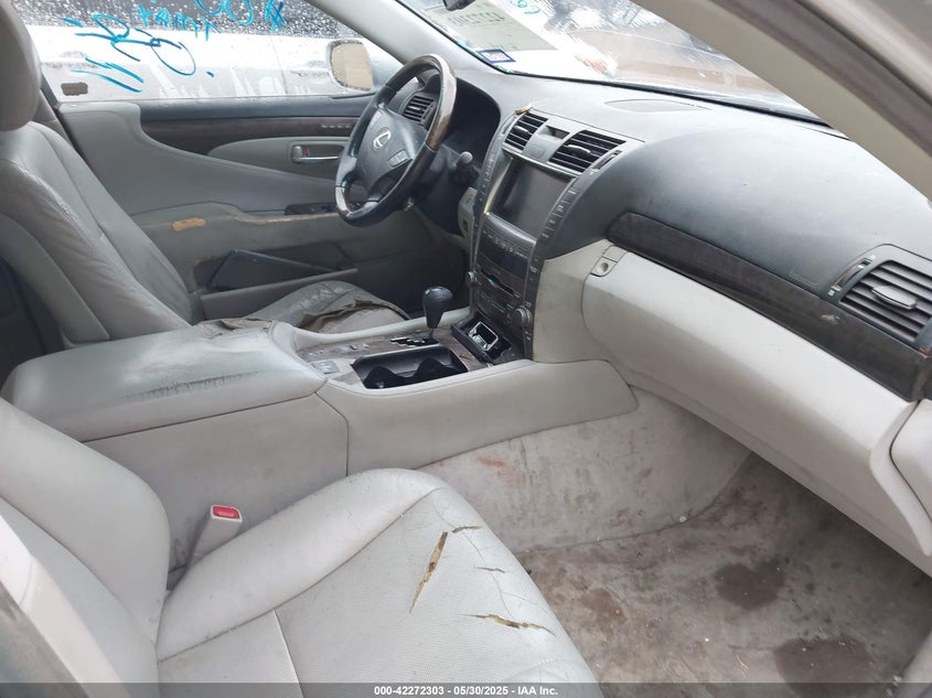 2007 LEXUS LS 460 VIN: JTHBL46FX75007410