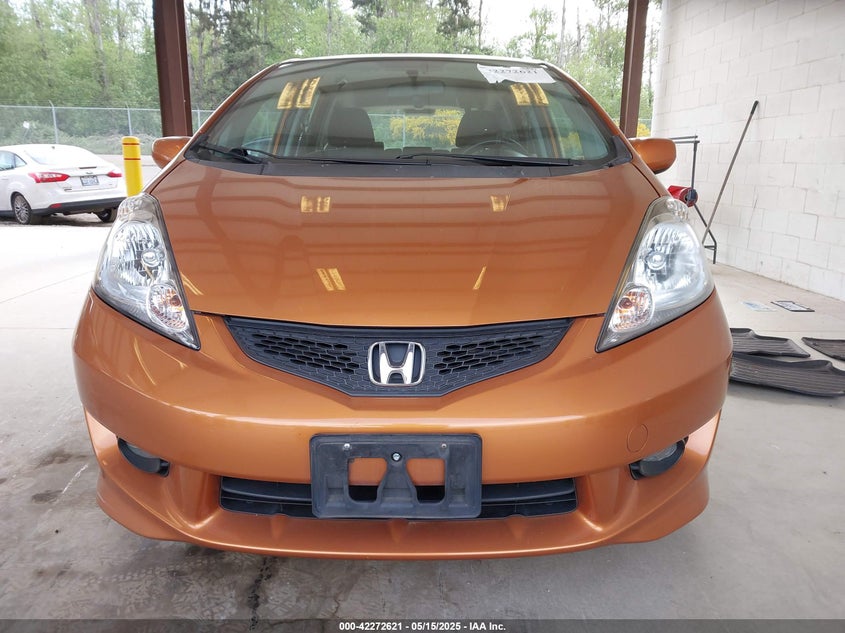 2010 HONDA FIT VIN: JHMGE8G41AS005199
