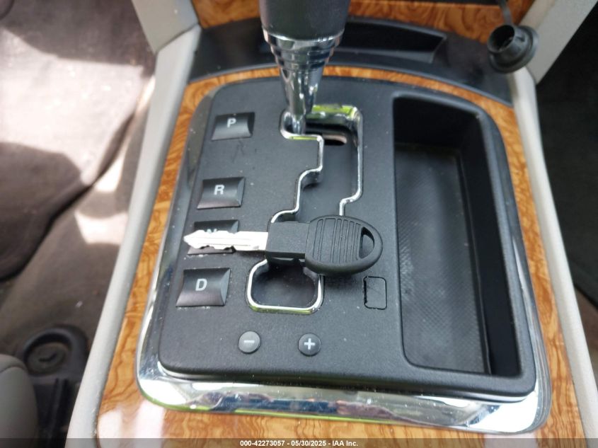 2008 Jeep Grand Cherokee Limited VIN: 1J8HS58208C106077 Lot: 42273057