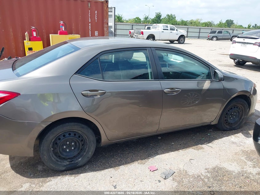 2018 TOYOTA COROLLA LE - 5YFBURHE1JP855556