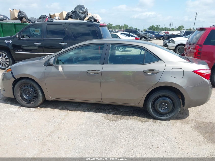 2018 TOYOTA COROLLA LE - 5YFBURHE1JP855556