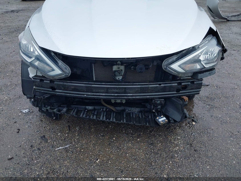 2018 NISSAN SENTRA VIN: 3N1AB7APXJY281477