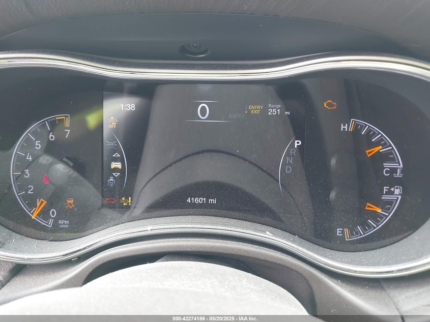 VIN 1C4RJFCG2KC591143 2019 JEEP GRAND CHEROKEE OVERLAND 4X4