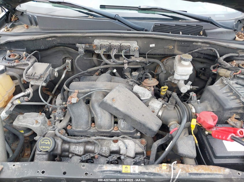 2008 FORD ESCAPE VIN: 1FMCU93148KE82462