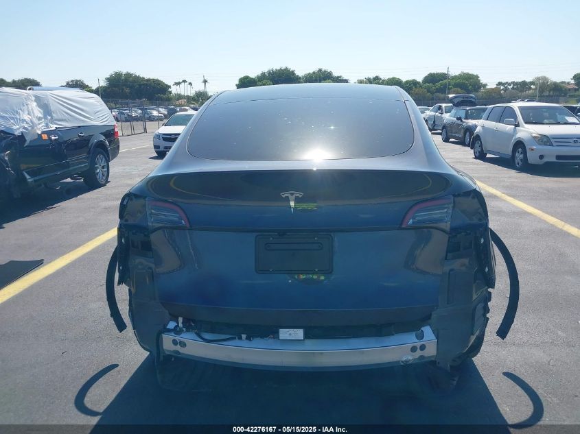 2025 Tesla Model Y - 7SAYGDED8SA371543