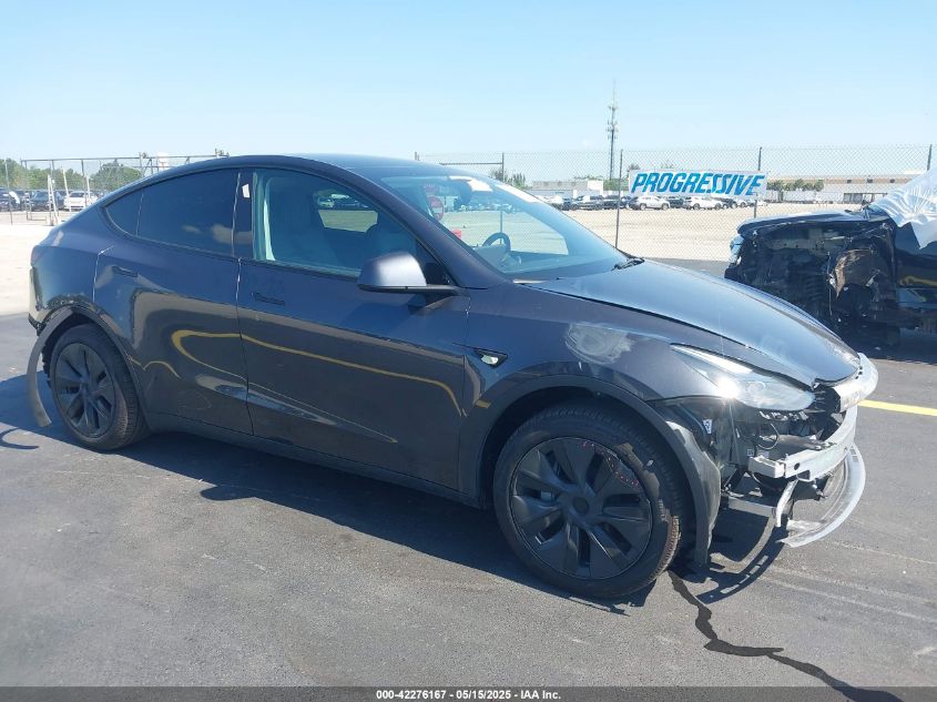 2025 Tesla Model Y - 7SAYGDED8SA371543