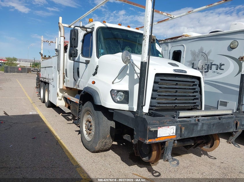 2013 FREIGHTLINER 114SD