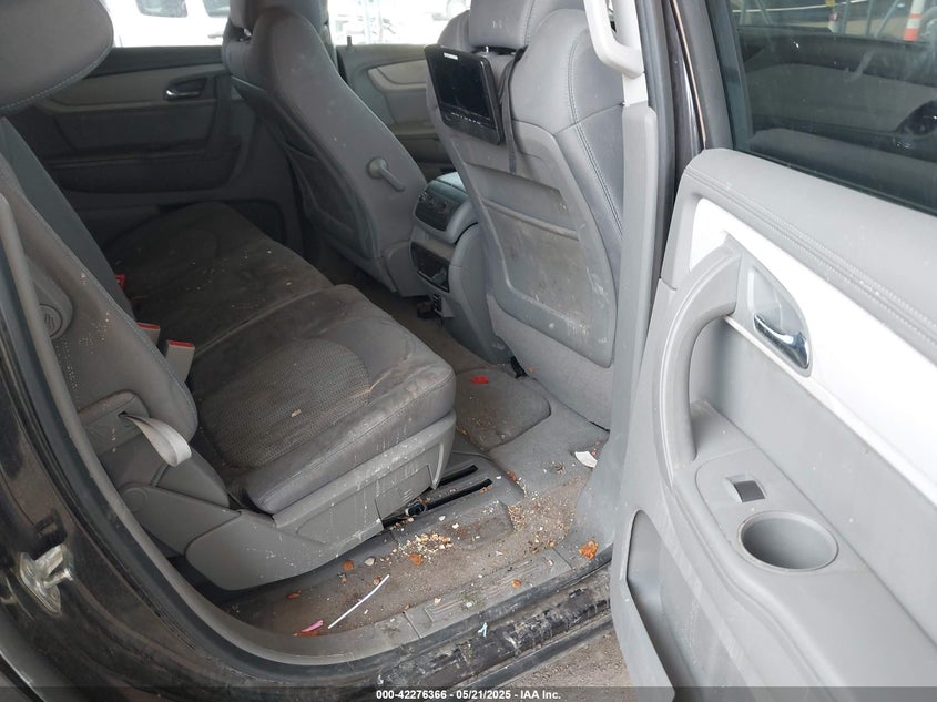 2015 CHEVROLET TRAVERSE LS - 1GNKRFED1FJ388475