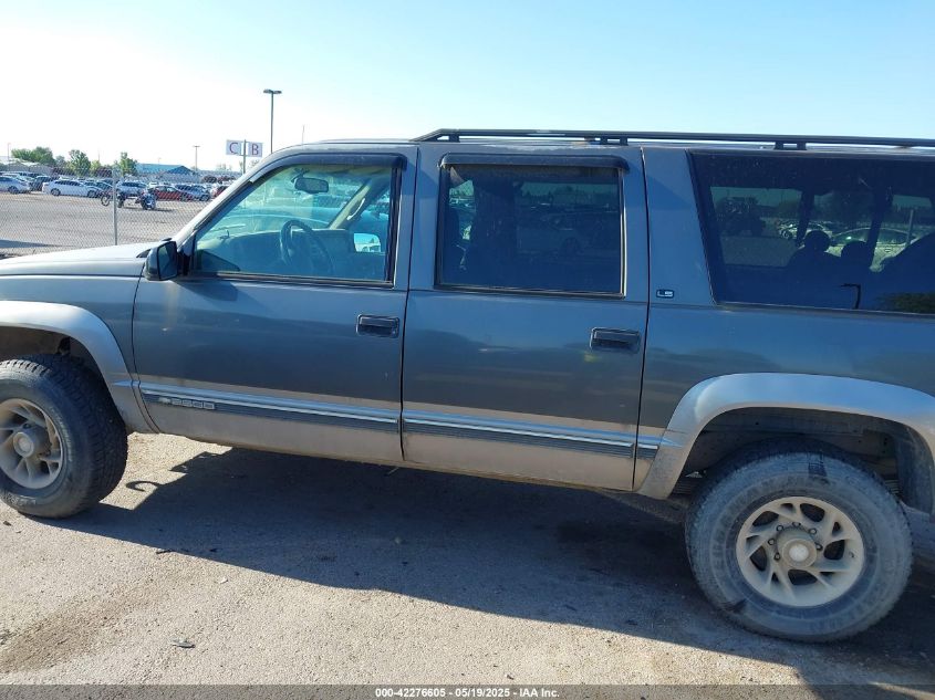 1999 Chevrolet Suburban 2500 VIN: 1GNGK26J0XJ455009 Lot: 42276605