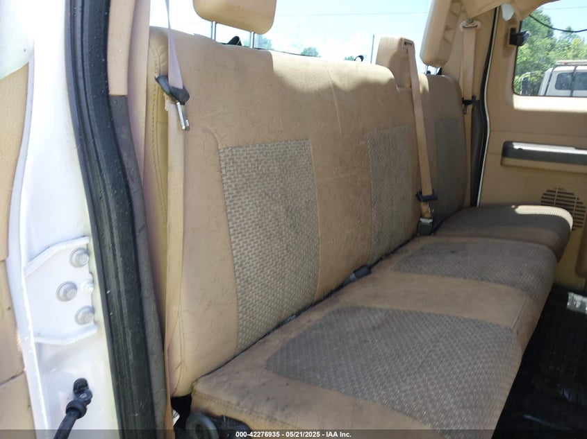 2011 FORD F-250 VIN: 1FT7X2B66BEB10807