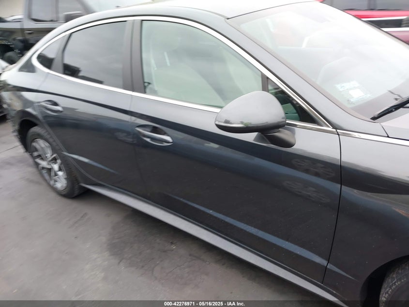 2022 HYUNDAI SONATA VIN: KMHL64JA4NA186939
