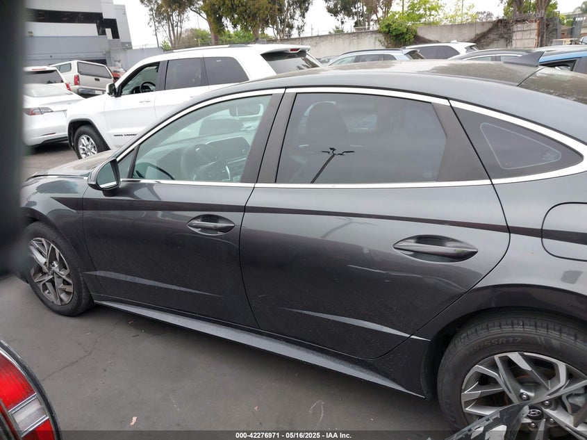 2022 HYUNDAI SONATA VIN: KMHL64JA4NA186939