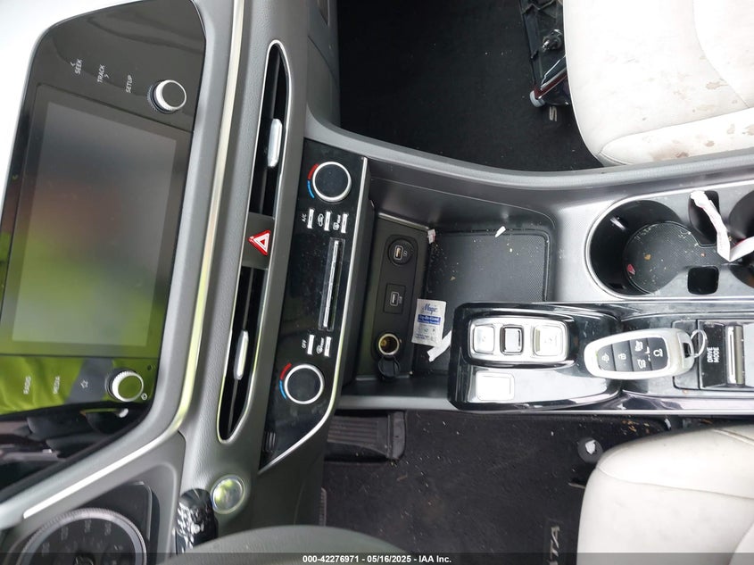 2022 HYUNDAI SONATA VIN: KMHL64JA4NA186939