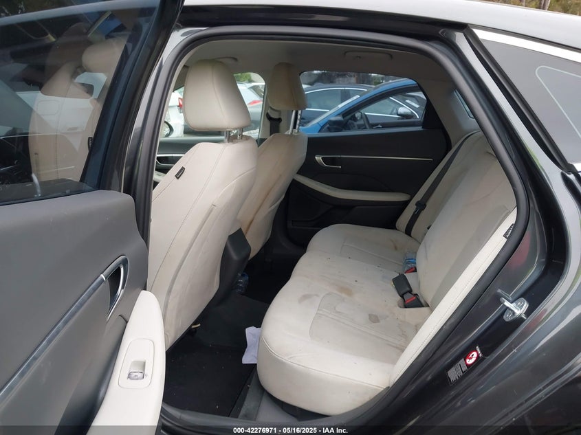 2022 HYUNDAI SONATA VIN: KMHL64JA4NA186939