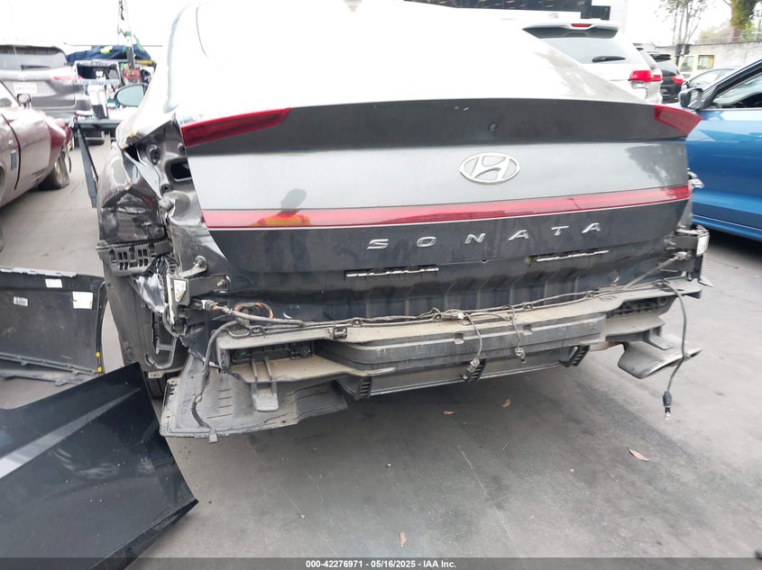 2022 HYUNDAI SONATA VIN: KMHL64JA4NA186939