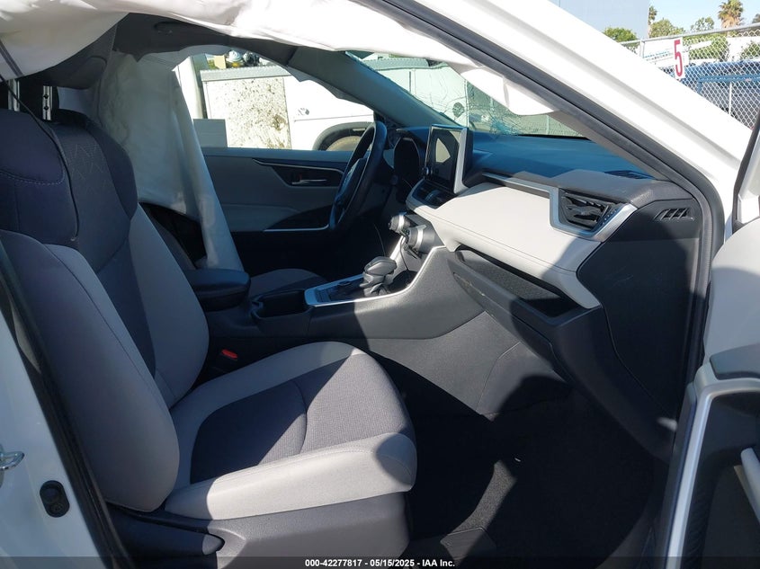 VIN JTMRWRFV3PD206493 2023 TOYOTA RAV4 HYBRID XLE