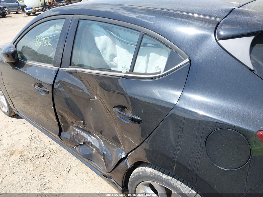 2015 MAZDA MAZDA3 S GRAND TOURING - JM1BM1M39F1270189