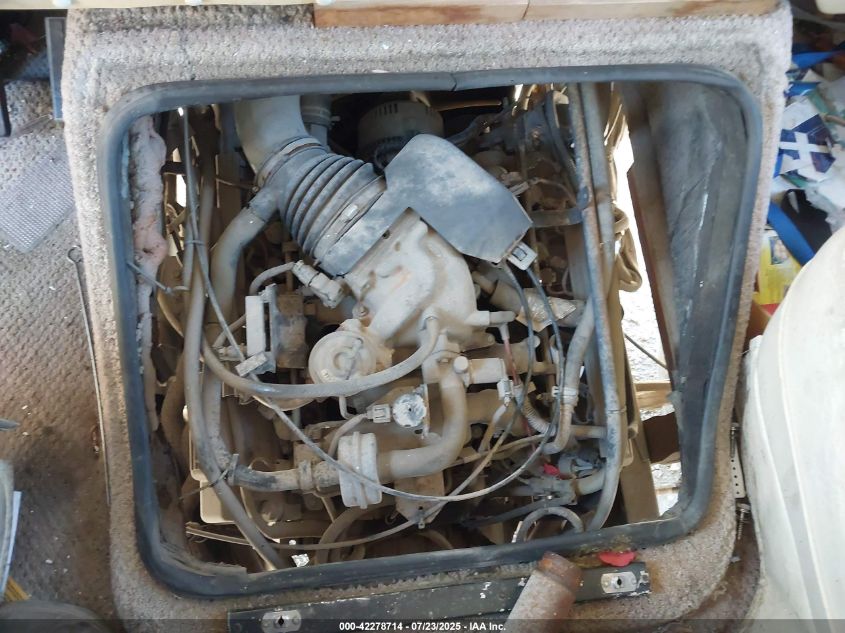 1999 Ford F550 Super Duty Stripped Chass VIN: 3FCNF53SXXJA02507 Lot: 42278714