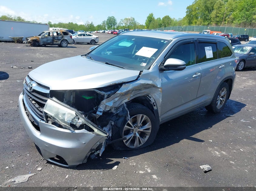 2015 TOYOTA HIGHLANDER auction photo 2
