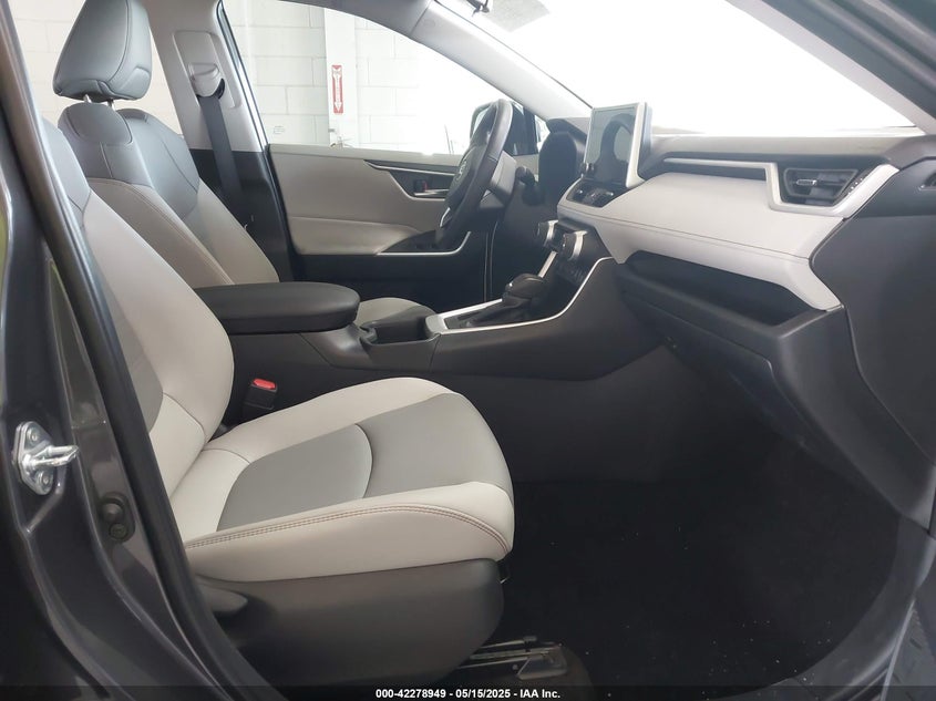 2024 TOYOTA RAV4 VIN: 2T3C1RFV0RC284225