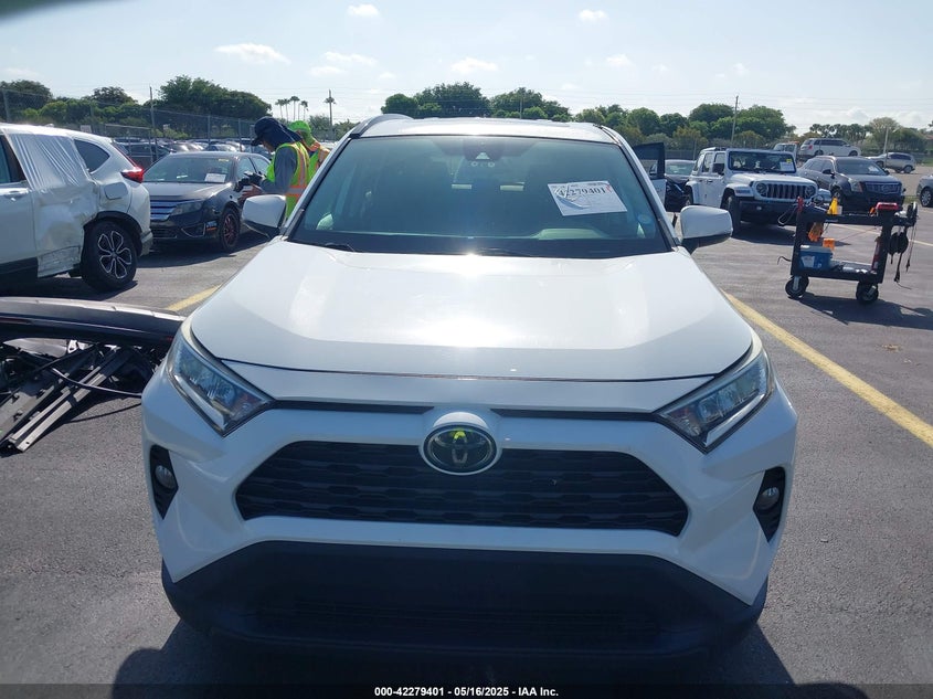 2019 TOYOTA RAV4 XLE - 2T3W1RFV6KW013977