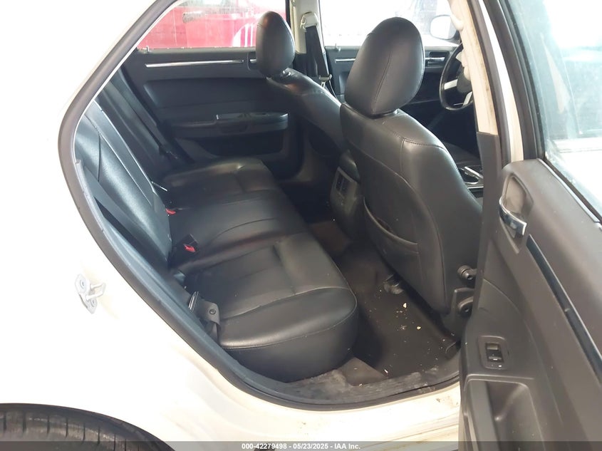2010 CHRYSLER 300 VIN: 2C3CA5CV0AH213322