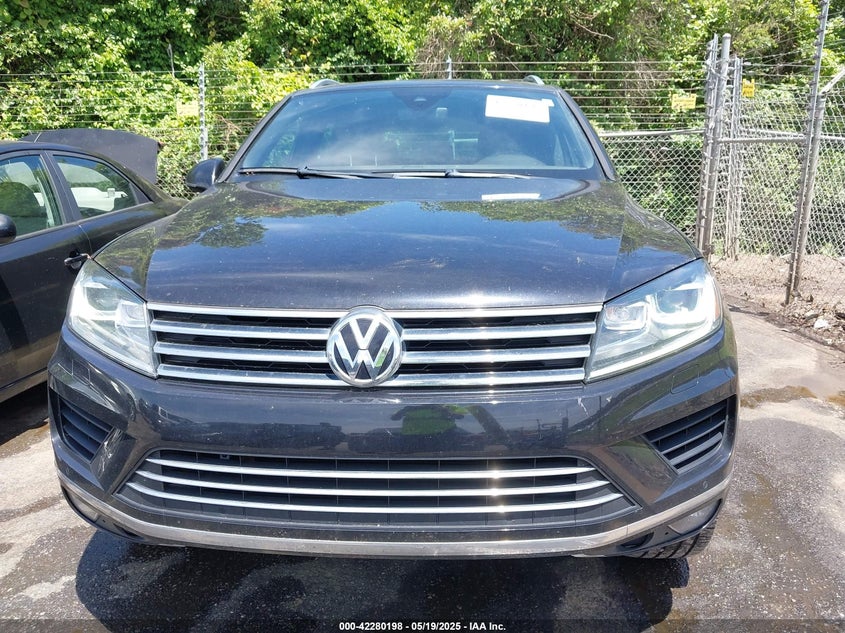 2017 VOLKSWAGEN TOUAREG V6 WOLFSBURG EDITION - WVGRF7BP9HD001737
