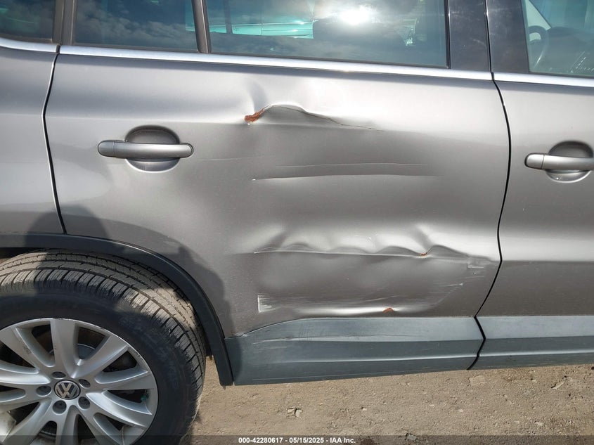 2009 Volkswagen Tiguan Se/Sel VIN: WVGBV75N99W519867 Lot: 42280617