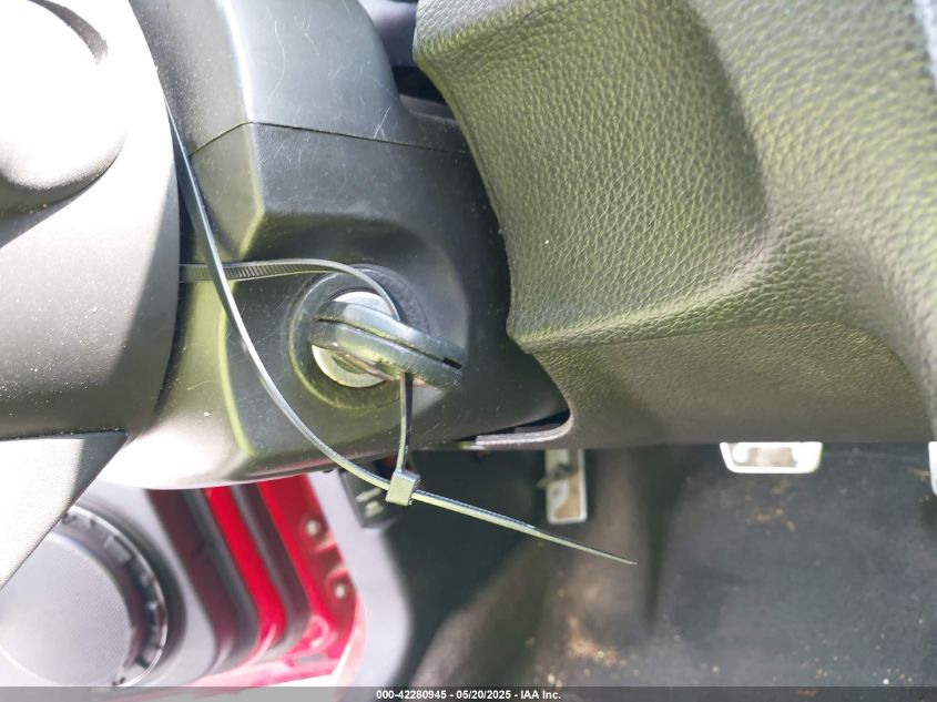 2013 Ford Mustang V6 Premium VIN: 1ZVBP8AM7D5246621 Lot: 42280945