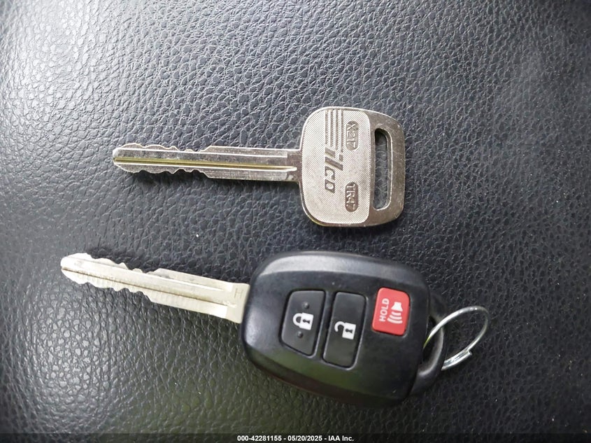 2015 TOYOTA RAV4 VIN: 2T3RFREVXFW291478