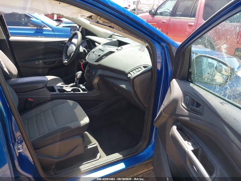 VIN 1FMCU0F73HUB29498 2017 FORD ESCAPE S