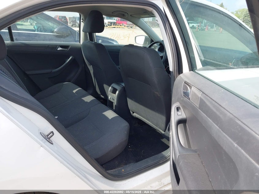 2014 VOLKSWAGEN JETTA VIN: 3VW1K7AJXEM373112