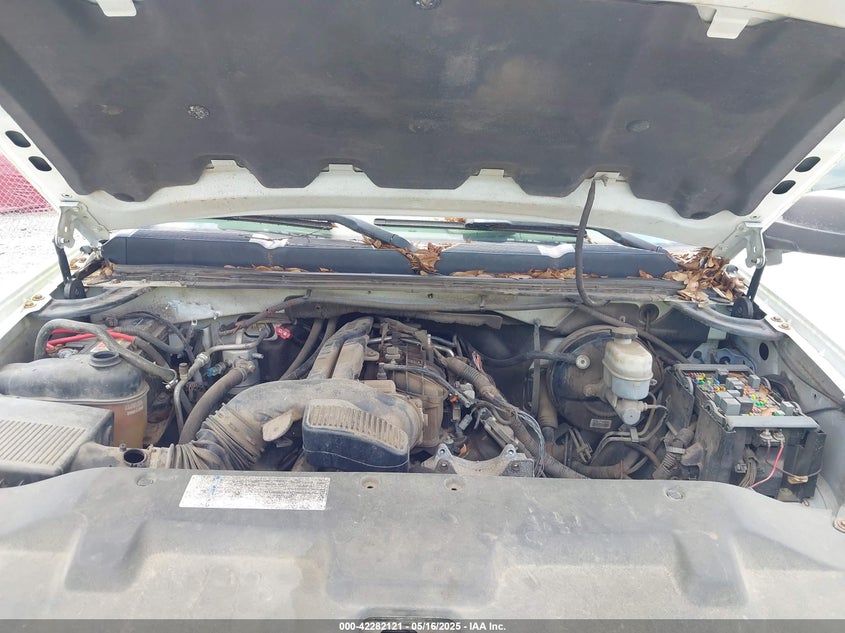 2009 CHEVROLET SILVERADO VIN: 1GCEC19009E143732
