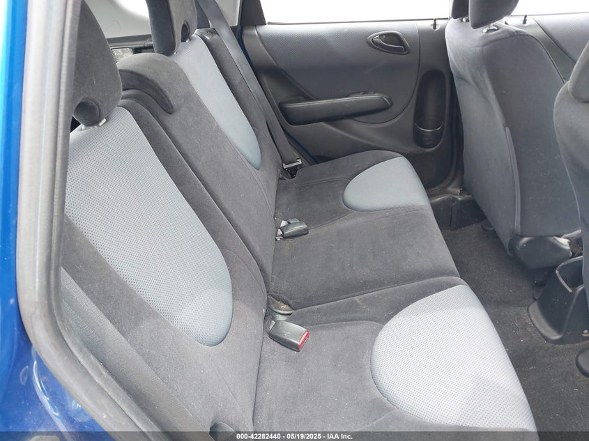 2008 HONDA FIT VIN: JHMGD37698S033706