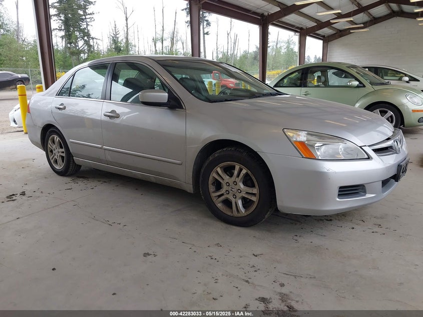 2006 HONDA ACCORD VIN: JHMCM56866C010811