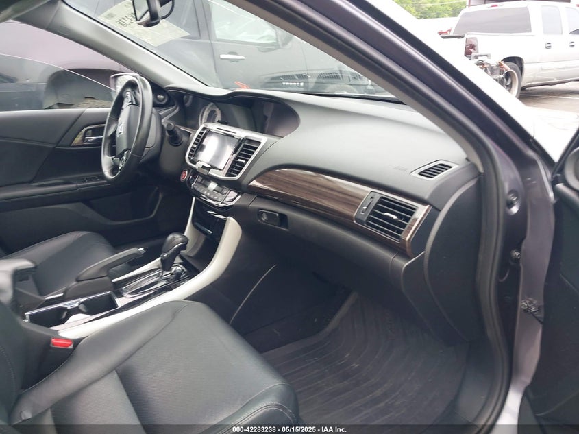 2017 HONDA ACCORD VIN: 1HGCR3F89HA034964