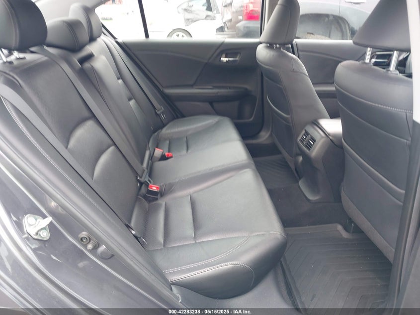 2017 HONDA ACCORD VIN: 1HGCR3F89HA034964