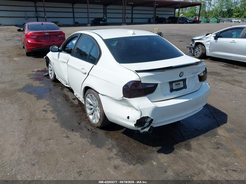 2011 BMW 328 VIN: WBAPK5G59BNN79936