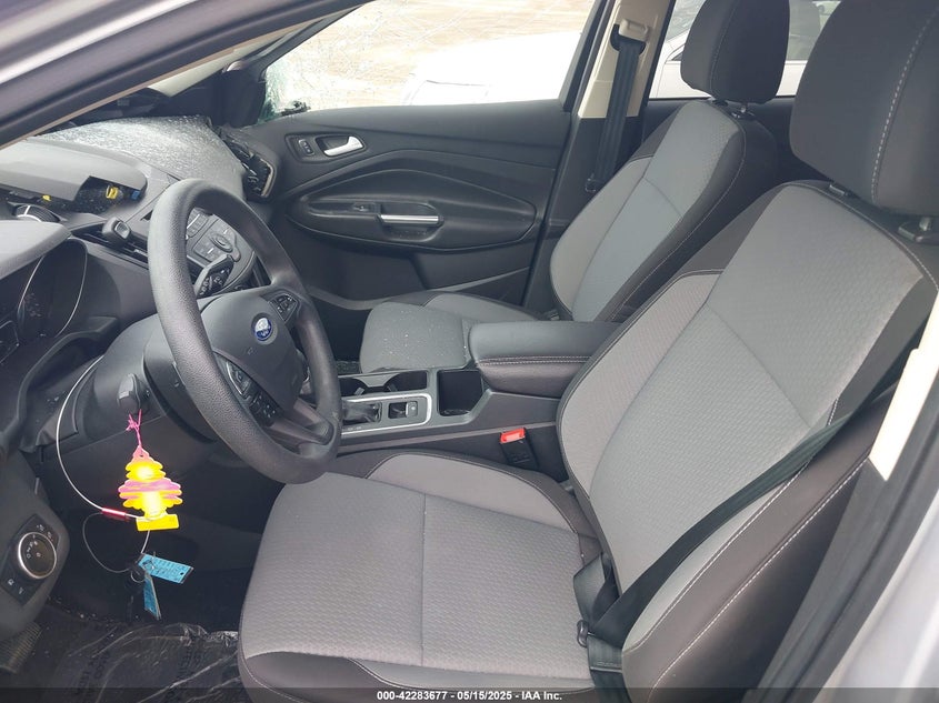 2017 FORD ESCAPE VIN: 1FMCU0GD2HUB76901