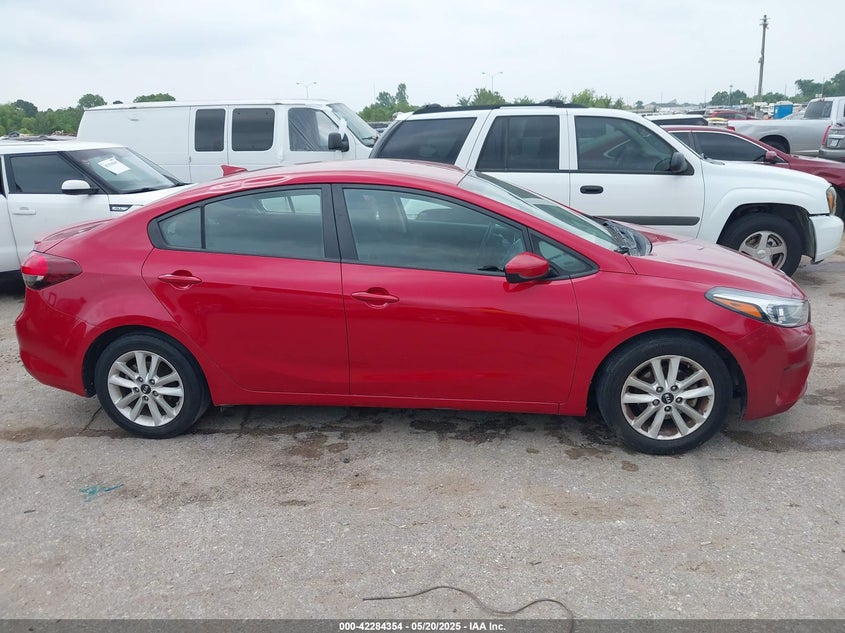 2017 KIA FORTE S - 3KPFL4A77HE035741