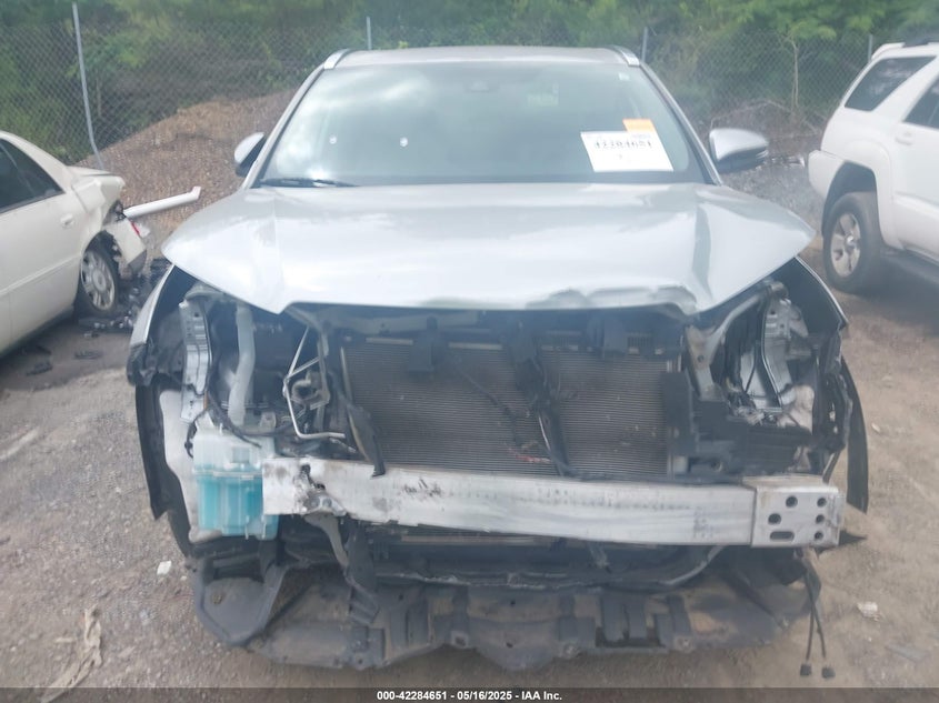 2019 TOYOTA HIGHLANDER XLE - 5TDKZRFH5KS563030