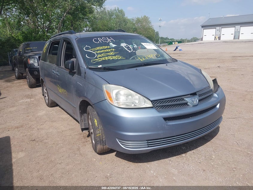 2004 Toyota Sienna Le