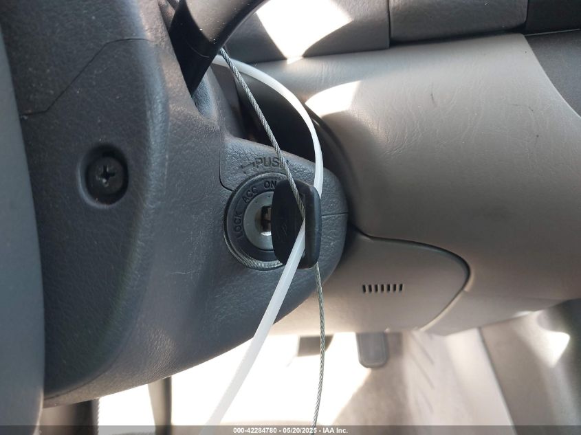 2005 Toyota Camry Le VIN: 4T1BE32K75U996144 Lot: 42284780