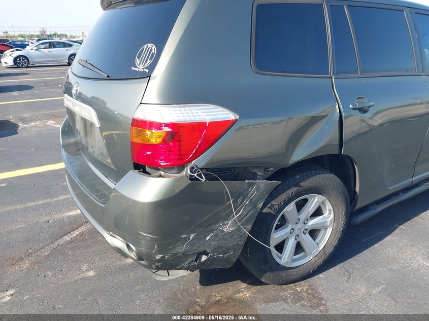 2010 TOYOTA HIGHLANDER VIN: 5TDZK3EH0AS002489